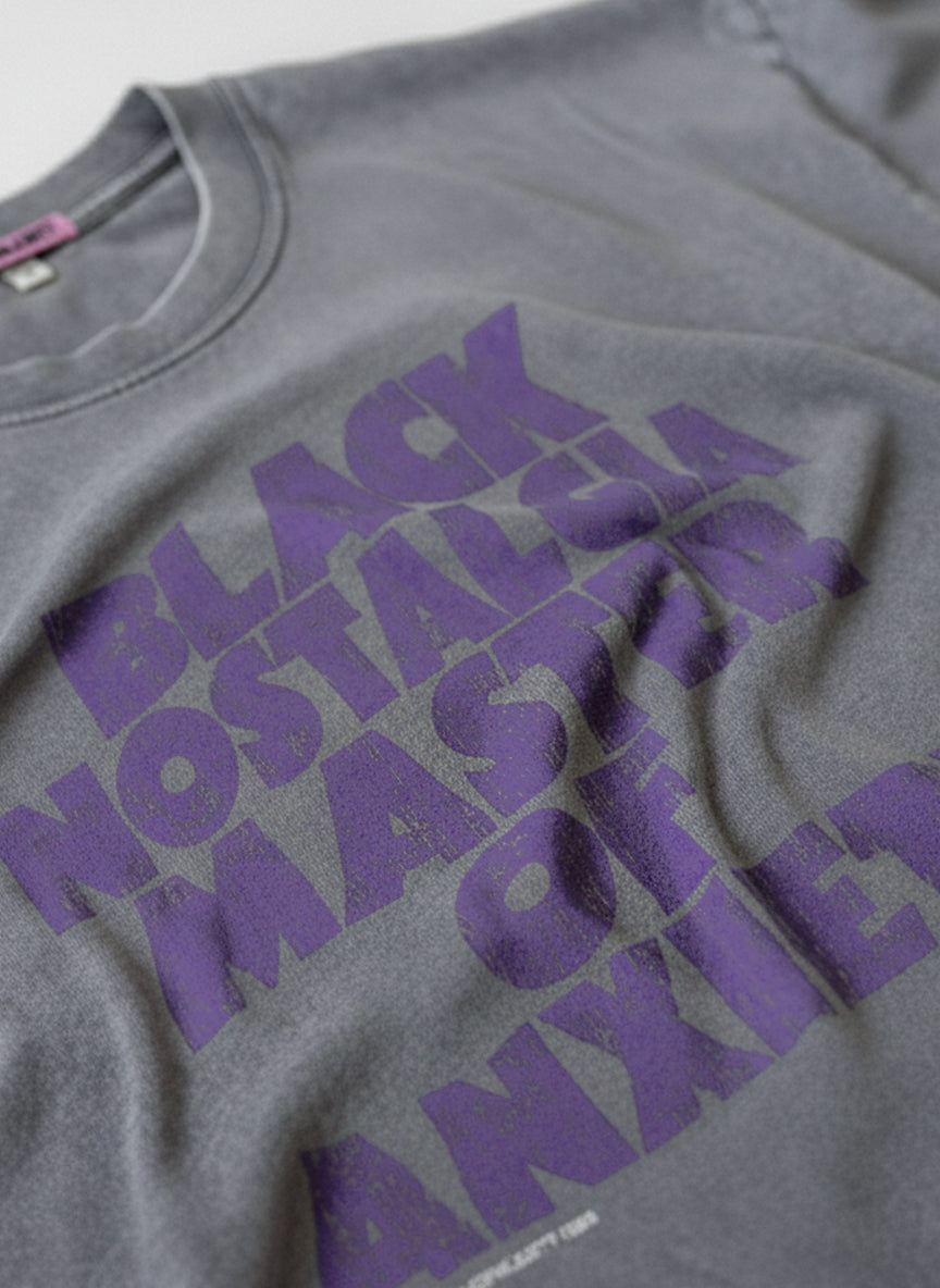 Camiseta NOSTALXIETY // Music - Black Nostalgia: Master of Anxiety