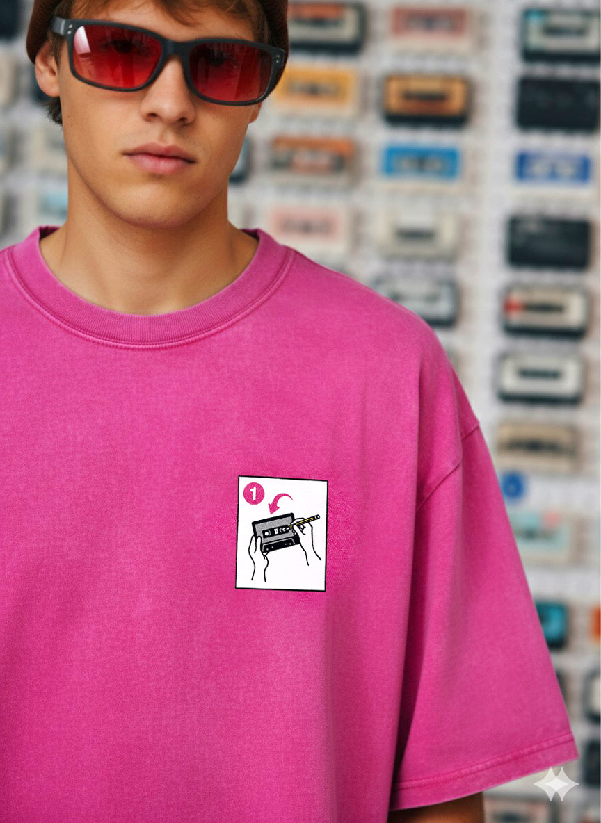 Camiseta NOSTALXIETY™ // Survival Kit Rewind - Pink