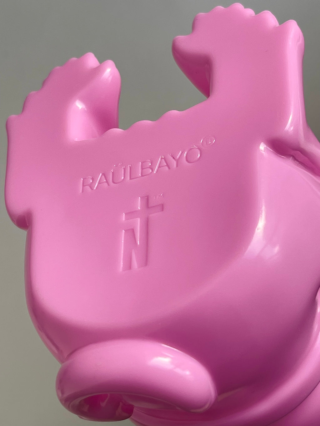 Art Toy - Skeledog Sofubi by RAULBAYO x NOSTALXIETY