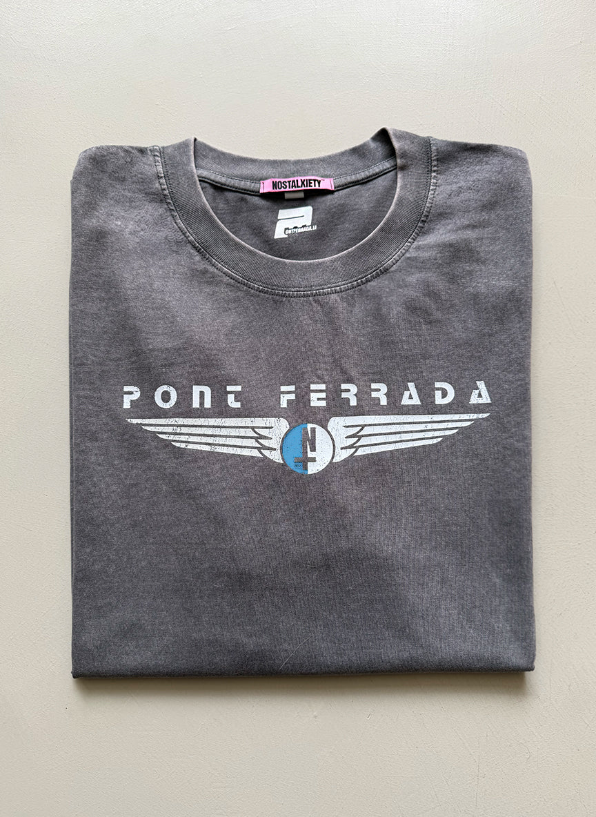 Oversize t-shirt PONT FERRADA - NOSTALXIETY x Ponferrada AI