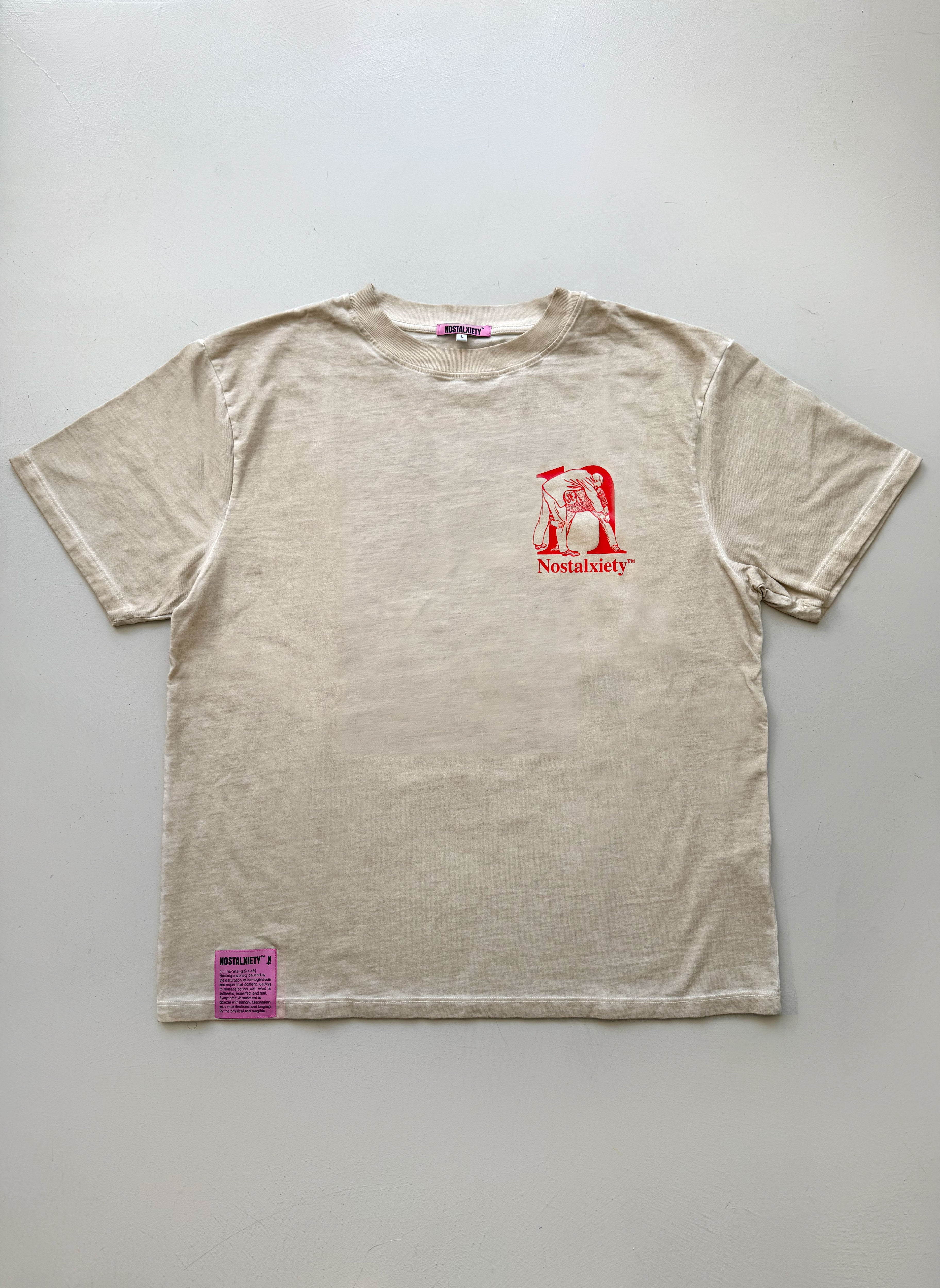 Camiseta - How To Assist A Person - Beige Faded