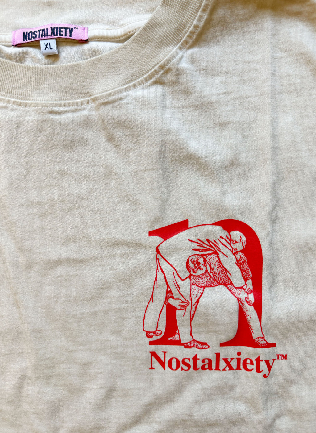 Camiseta - How To Assist A Person - Beige Faded