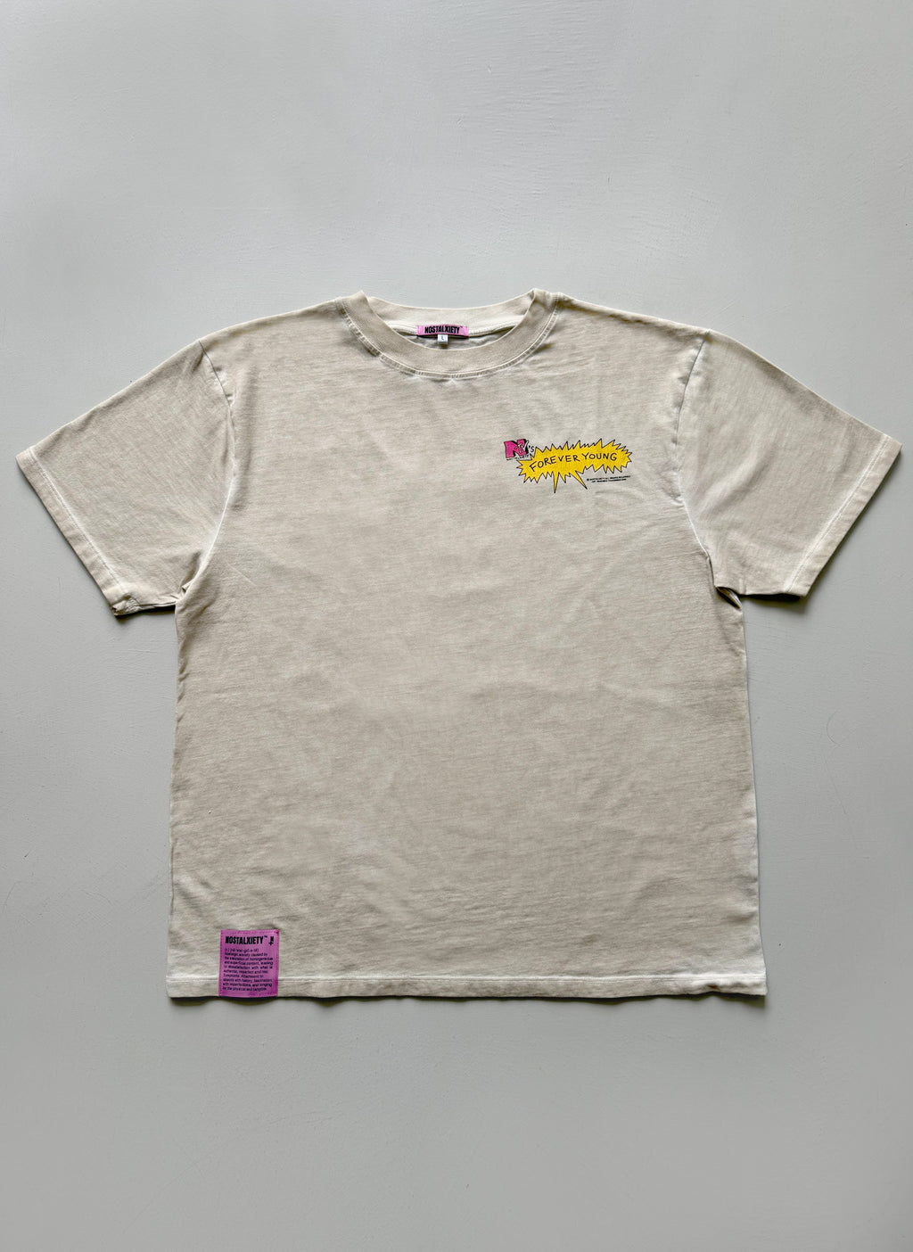 Camiseta oversize FOREVER YOUNG - Nostalxiety TV - Sand