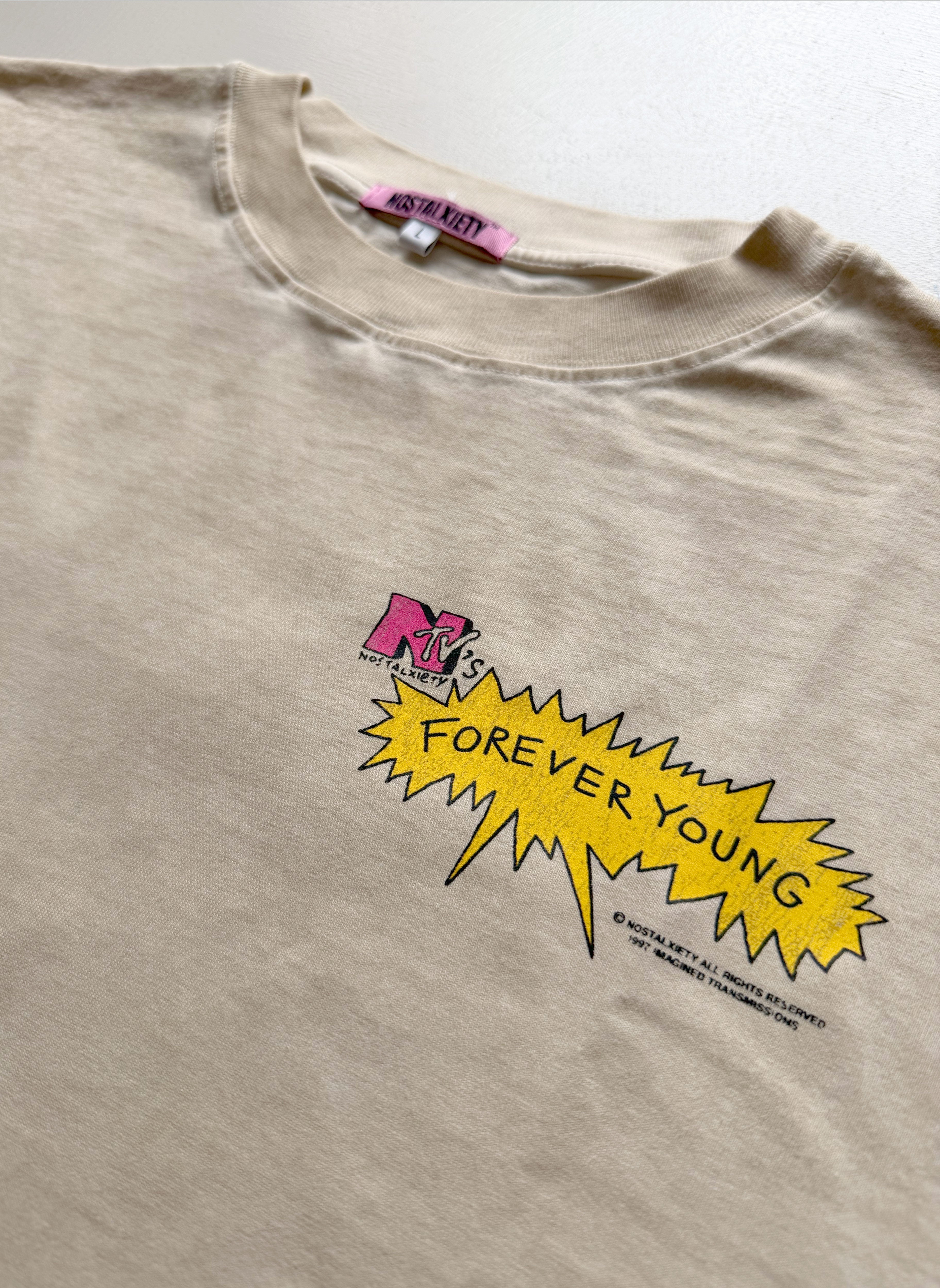 Camiseta oversize FOREVER YOUNG - Nostalxiety TV - Sand