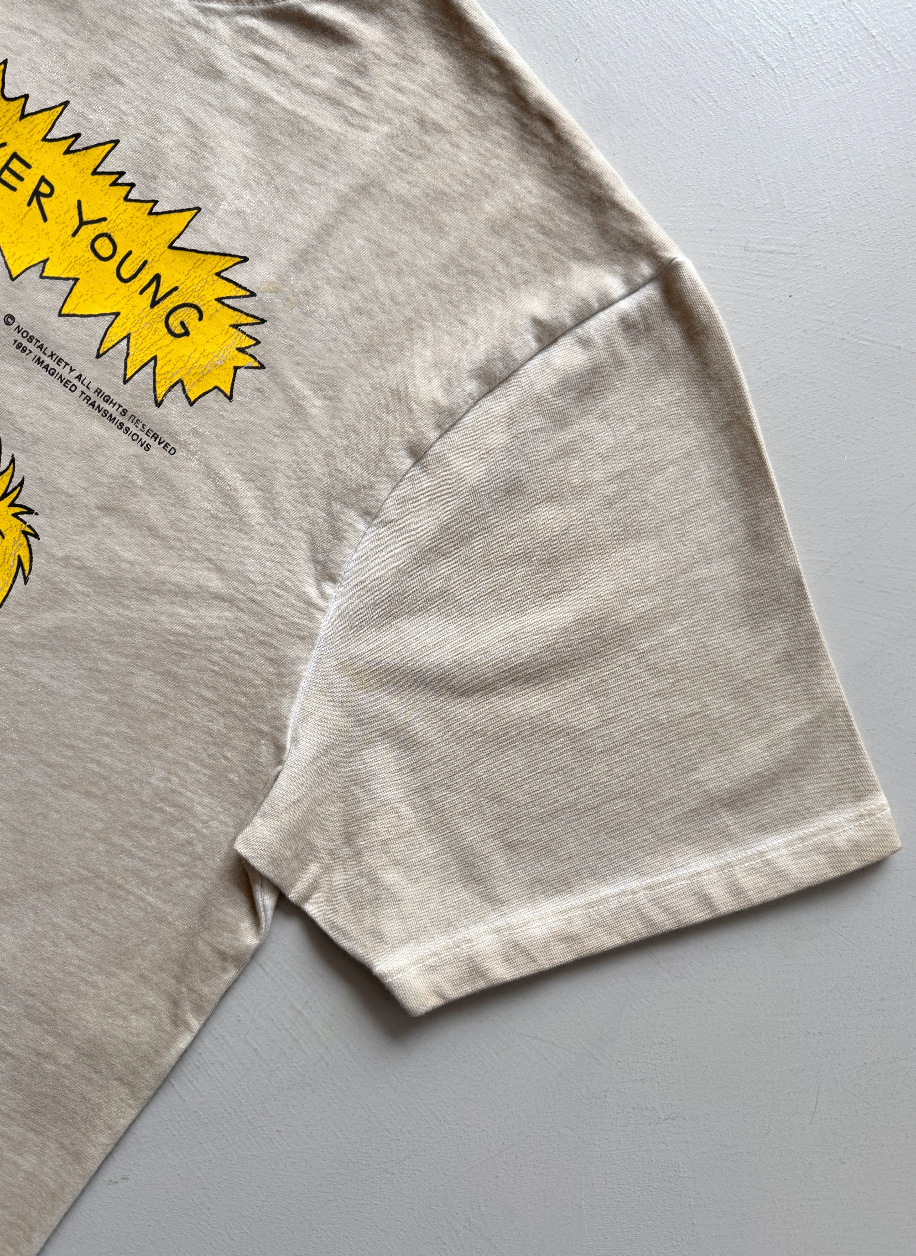 Camiseta FOREVER YOUNG - Bradvis & Butt-Reeves - Off White Front